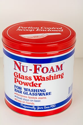 Glass washing powder for washing bar glass